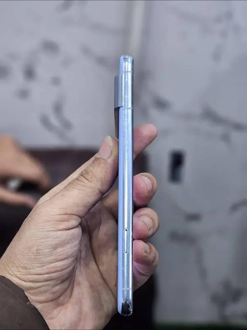 Google pixel 8 pro 2