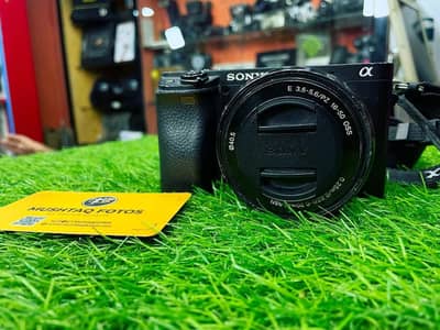 Sony A6400 with 16-50 OSS Kit (Mint Condition - Scratchless Camera)