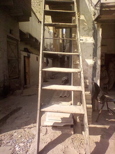 Urgent seel 12 feet seerhi