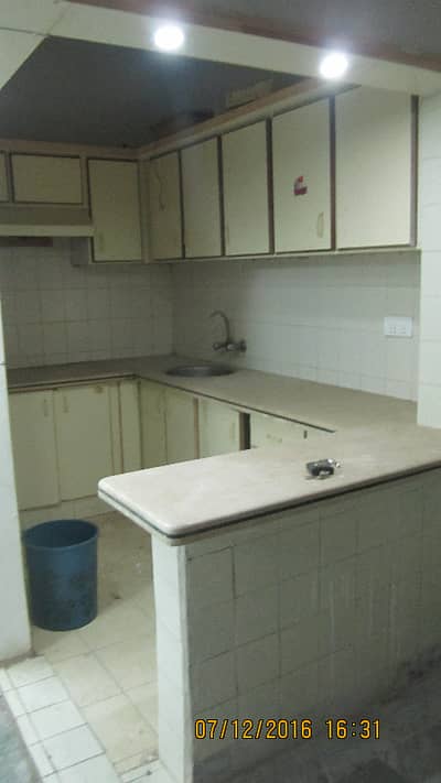 two bed lounge apartment for rent in johar