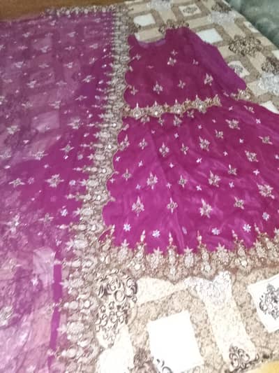 One time used bridal lenhga in good condition.