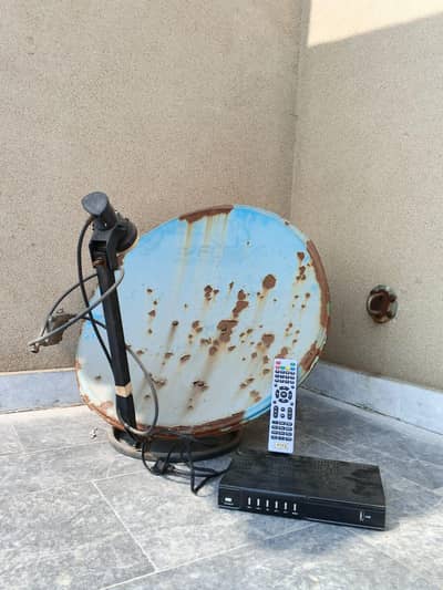 Dish With RECEIVER