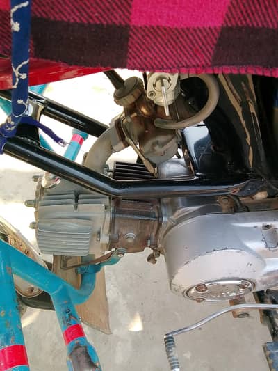 2023 CRown 100 loader phatta Rickshaw -Excellent Condition