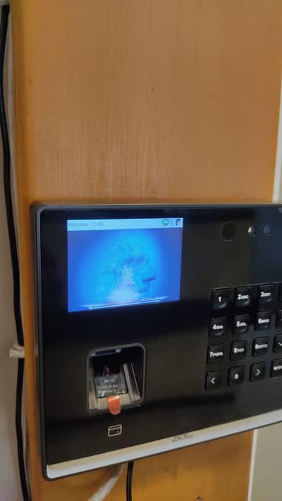 facial recognition biometric attendance machine & free cloud softwa