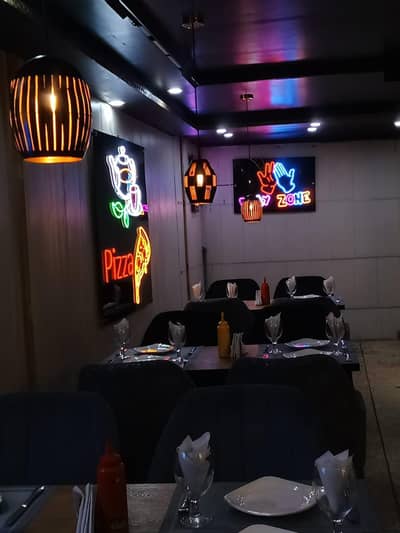 we need girl for  our restaurant