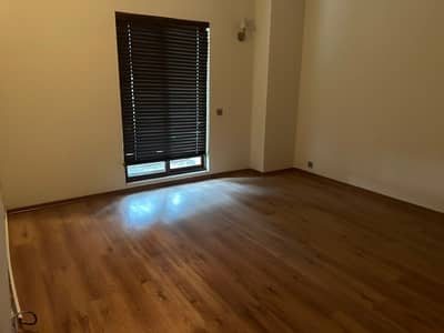 Luxury And Beautiful 3 Beds Apartment For Rent In Mall Of Lahore