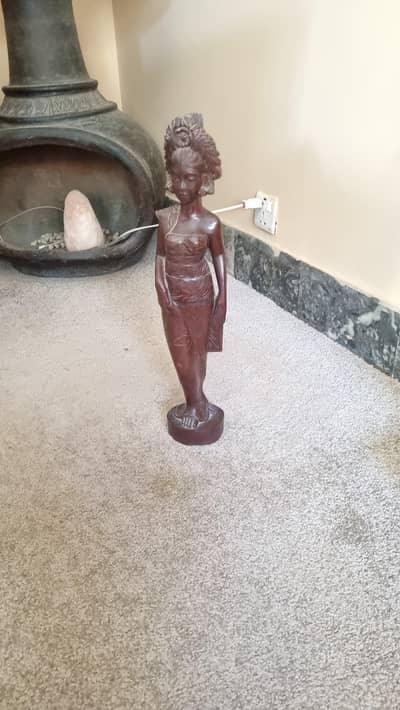 Collectors item statue for sale