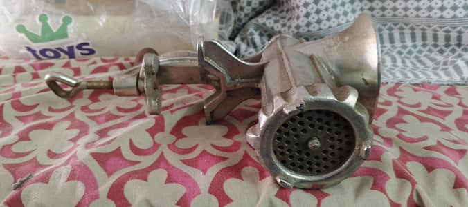 MANUAL KEEMA/MEAT MACHINE