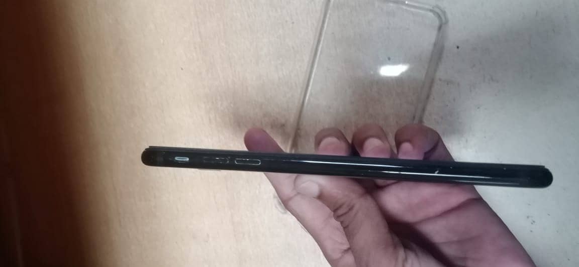 Apple iPhone 7 Plus 2