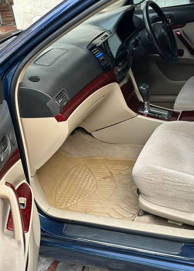 Toyota Premio F 2002