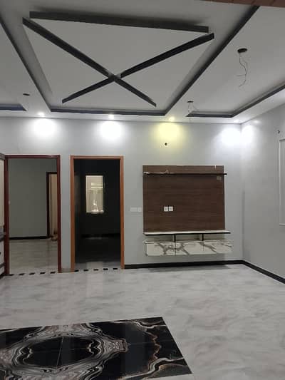 240 Yards Beautiful Single Storey Leased House Available For Sale In Saadat Amroha Society Facing 400 Sq Yards West Open Prime Location Original Pictures Can Be Provided On Request