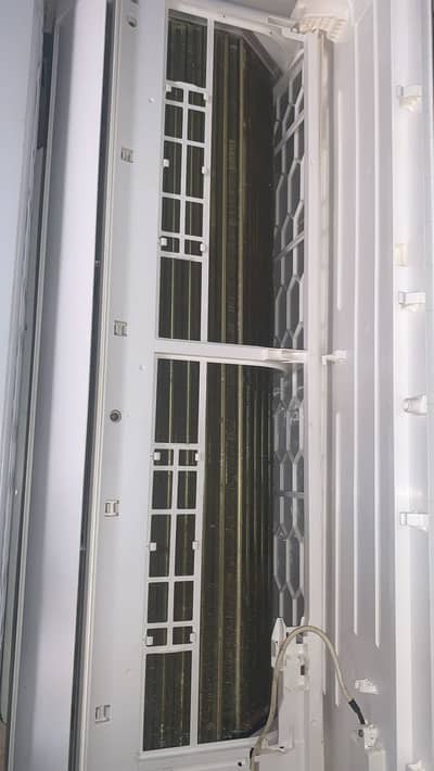 Dawlance omega T3 D. c inverter