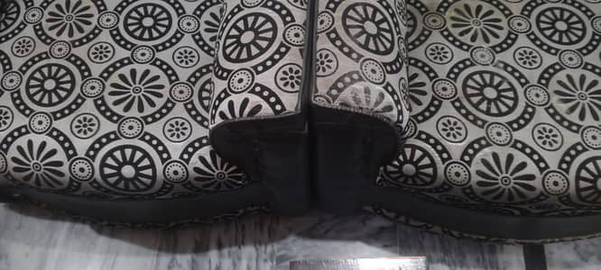 5 seats sofa set & Bed