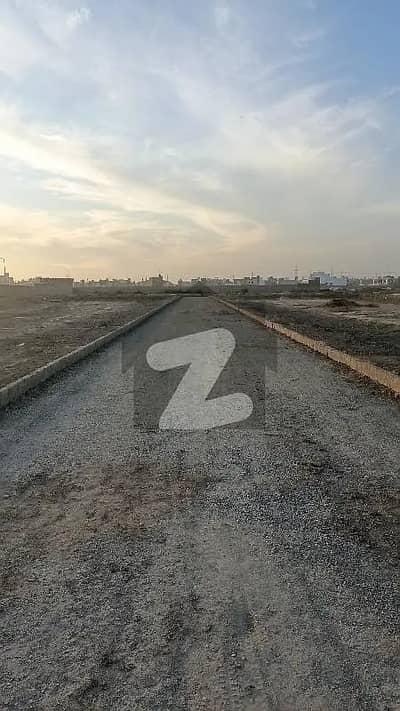 Pir Ahmed Zaman Town Block 4 400 Park Facing PLot