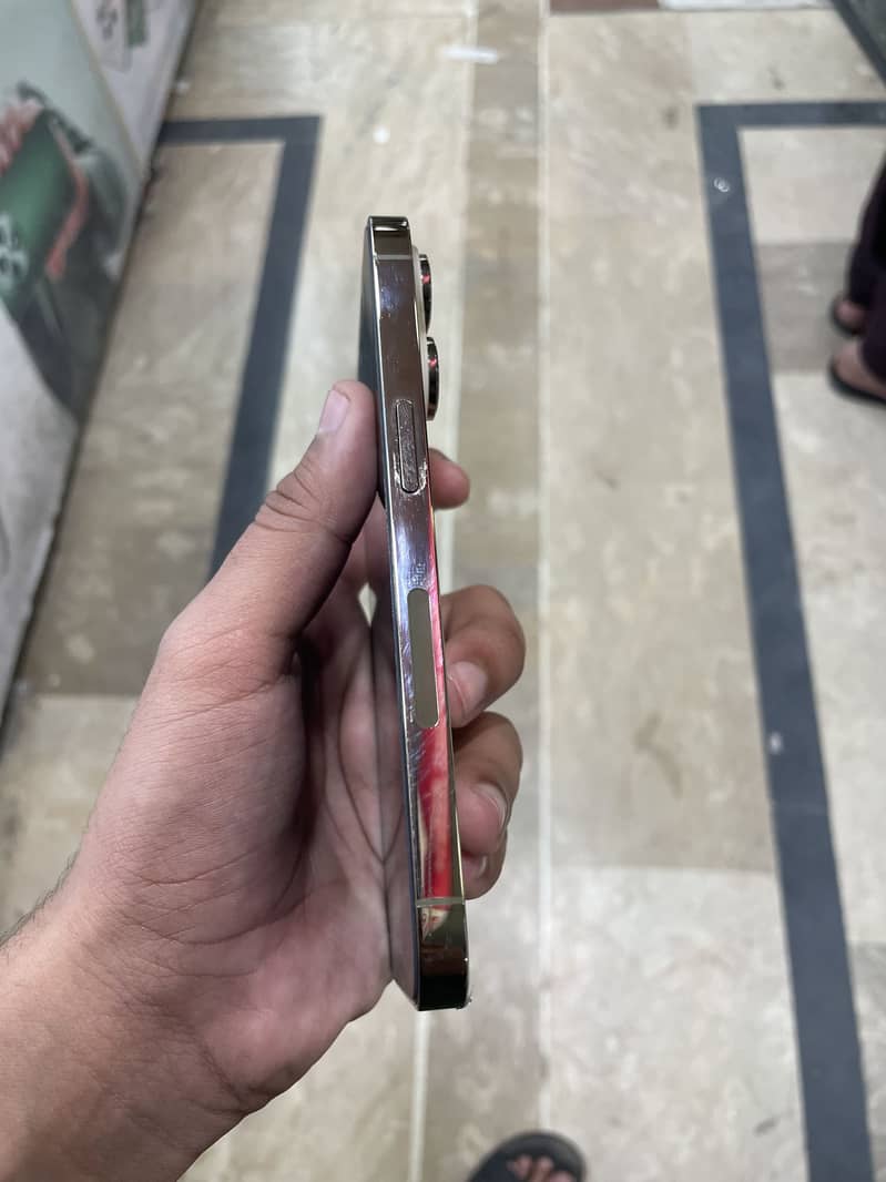 Iphone 14pro 1