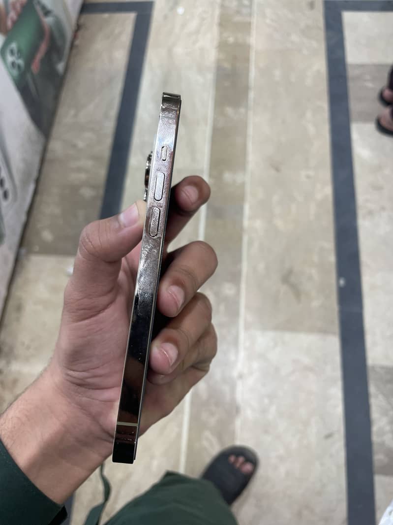 Iphone 14pro 2
