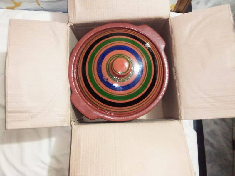 مٹی کی دیگچی (MUD CULDRON) 1