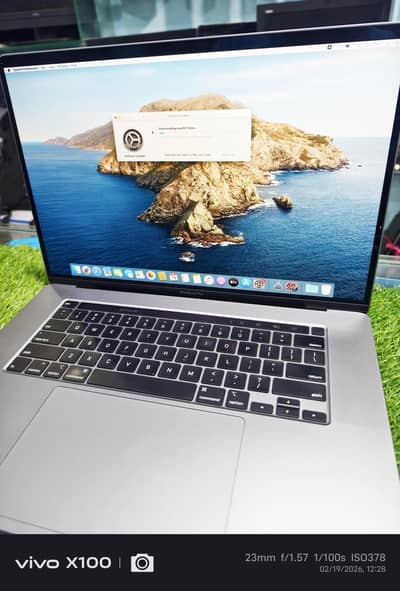 Macbook pro 2019- 16- Inch 32 Gb Ram- 1-  Tb ssd 4 Graphic card