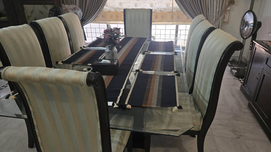 dining table 8 chairs 0