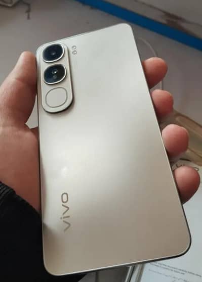 vivo y200