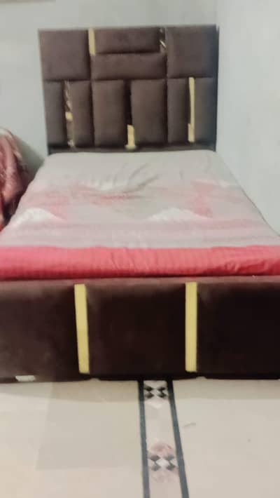single king size bed