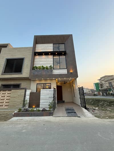 3 Marla Triple Story House for Sale in Al-Hafeez Garden Phase 5 Near LMDC Canal Road Lahore