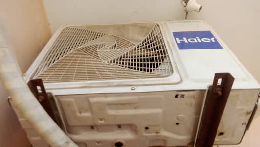 I m Selling Haier Split 1 Ton demand 80,000/= Only Serious Buyer Cont