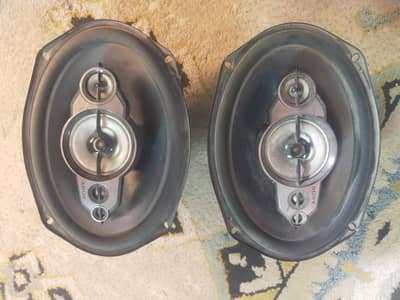 Honda car ka  jeniun speaker ha