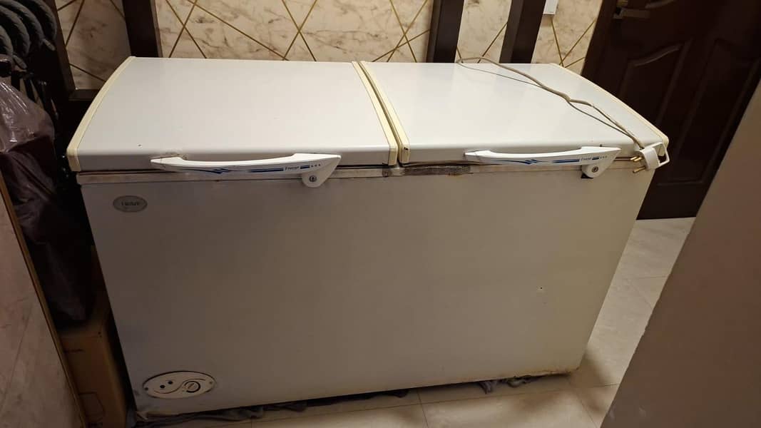 waves deep freezer 1