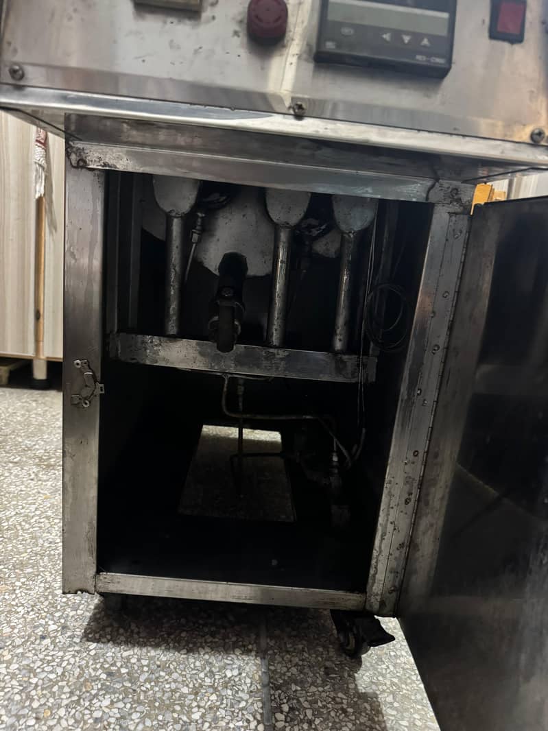 fryer 4