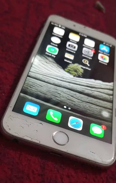 iPhone 6 plas 128 GB with box my WhatsApp number 0347/72/98/721