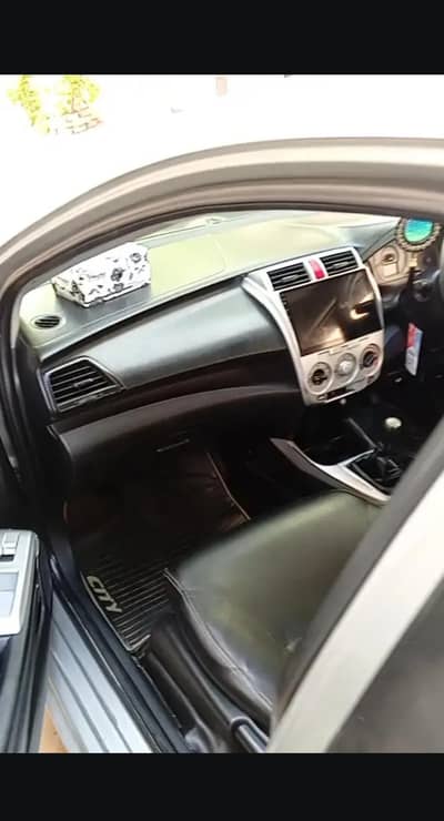 family car bilkul new Jaisi WhatsApp 03126101881