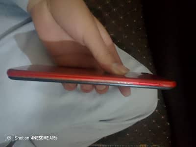 Y83 mobile hy 4/64 screen crack hy baqeee all ok hy