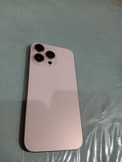 selling 16 pro max 256gb desert titanium colour complete box.