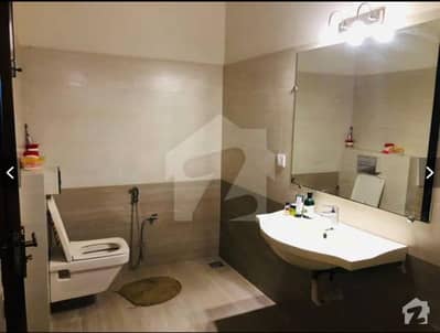 3 bed dd ground floor portion for rent in block 15