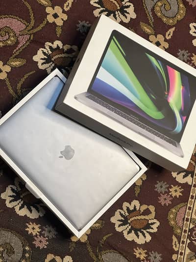 Apple MacBook Pro M1,2020