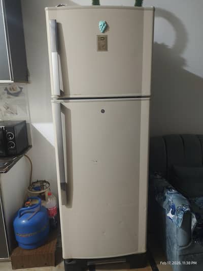 Dawlance Full Size Refrigerator