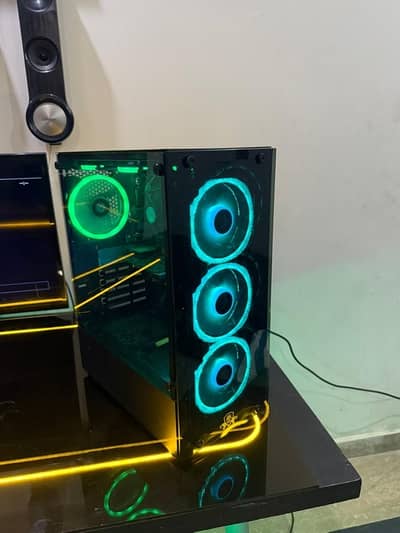 Core I7 4th generation with 16gb DDR 3 512 GB SSD