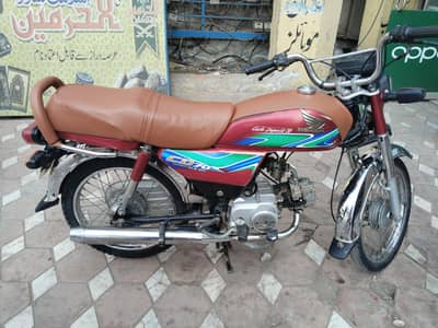 CD 70 good condition not engine work all things ok