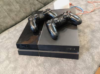  Ultimate Gaming Setup: PS4 Jailbreak (512GB) for Sale! 