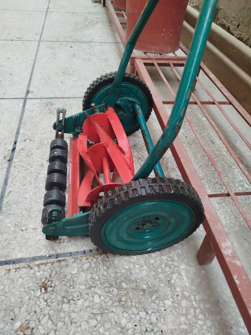Grass cutting machine 2