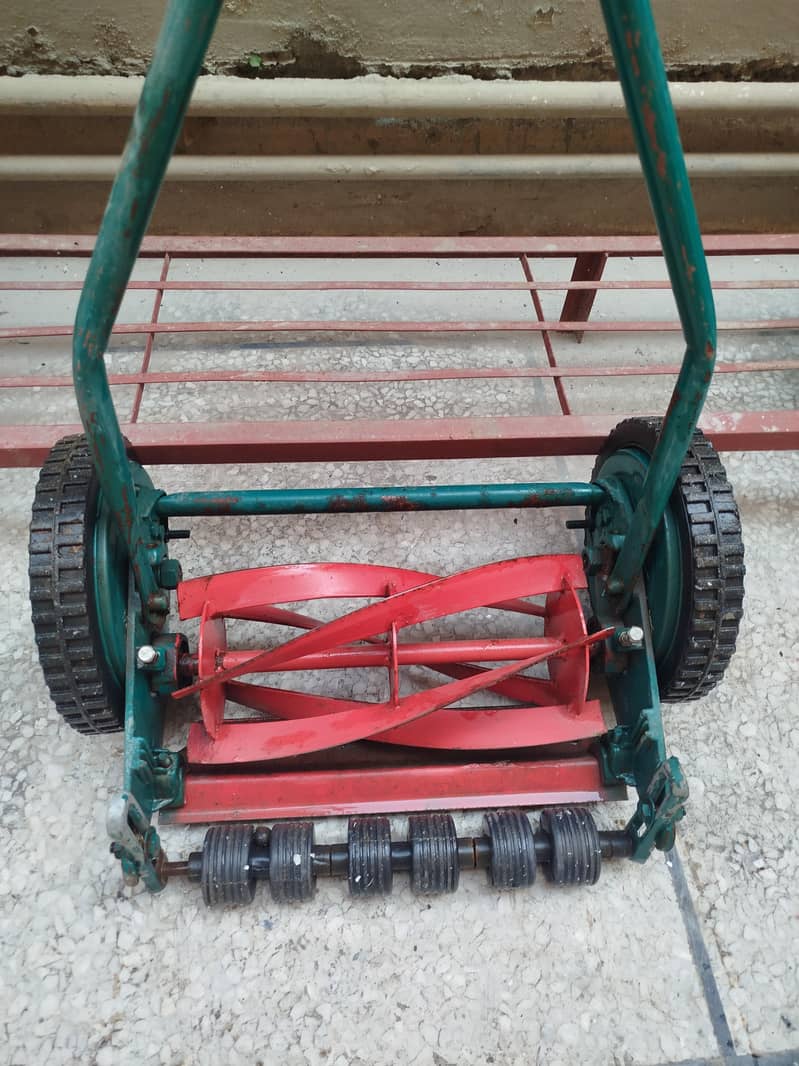 Grass cutting machine 3