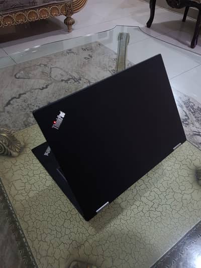 Lenovo x380 Yoga | i5 8th gen | 16gb ram/ 256 ssd | Touch with stylus