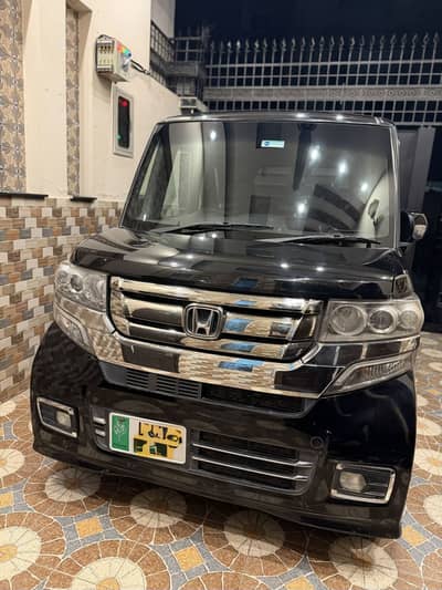Honda N BoX Custome 2014/19/20 home used car