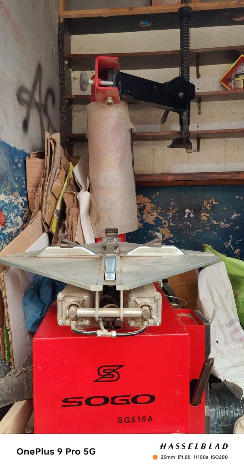 Tyre changer machine 2