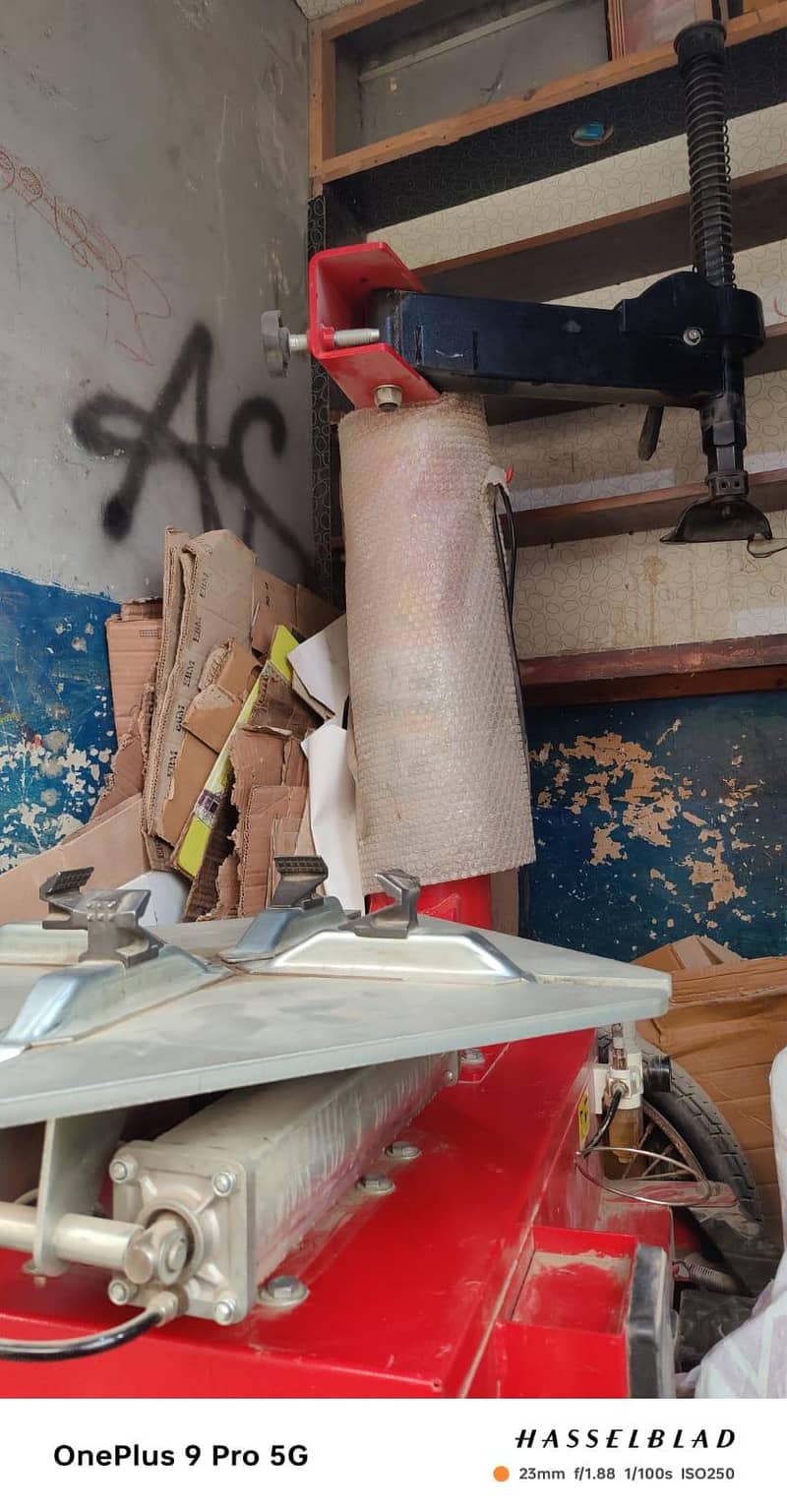 Tyre changer machine 3