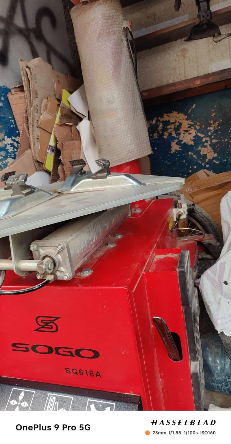 Tyre changer machine 4