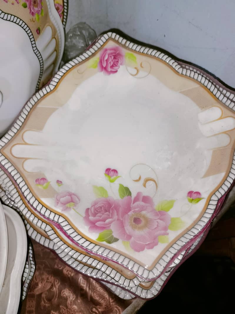 Plastic Dinner set 2