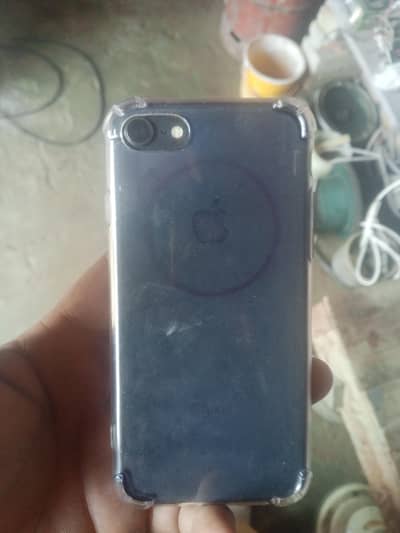 I phone 8 non PTA 64 gb 10.10 battery health 82