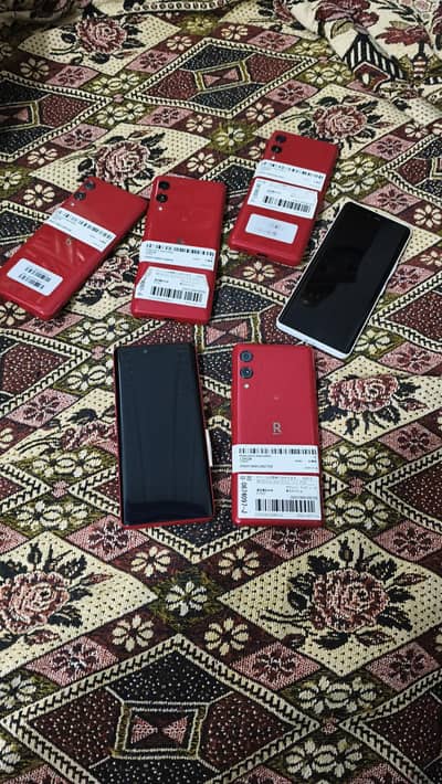 japanese brand, rakuten hand 5g 4,128 with box pack condition
